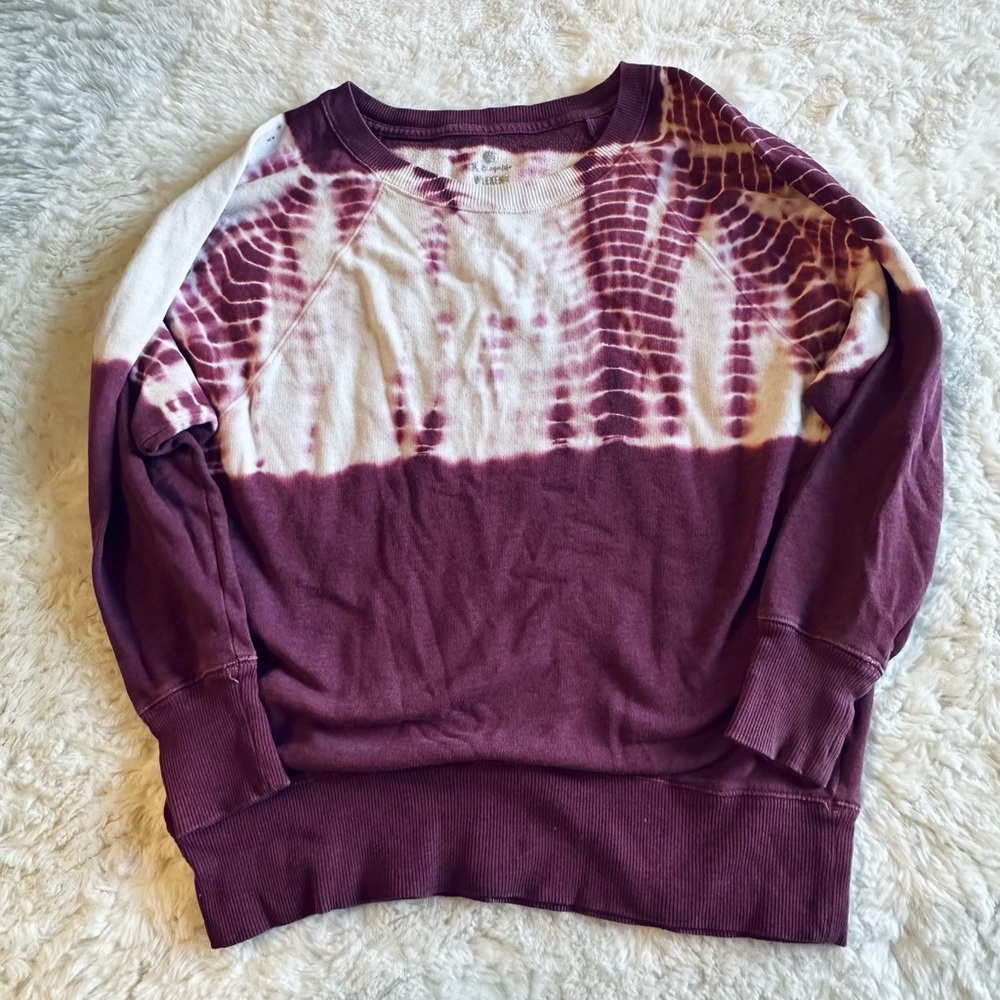 Women’s Maroon Tie-Dye Pullover Sweatshirt